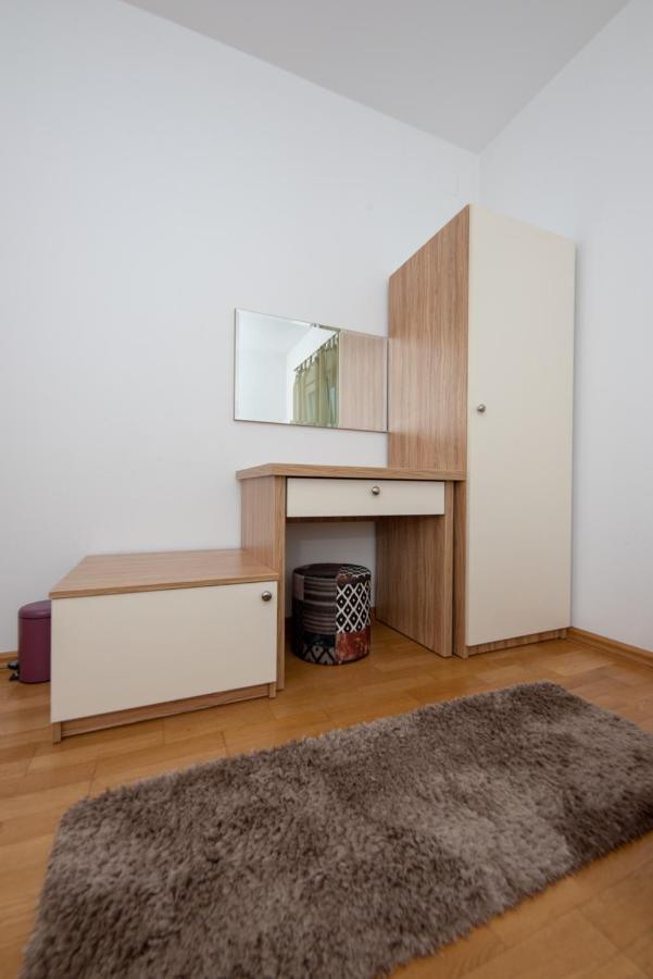 Apartmani Spoljar Zupanja Exterior photo