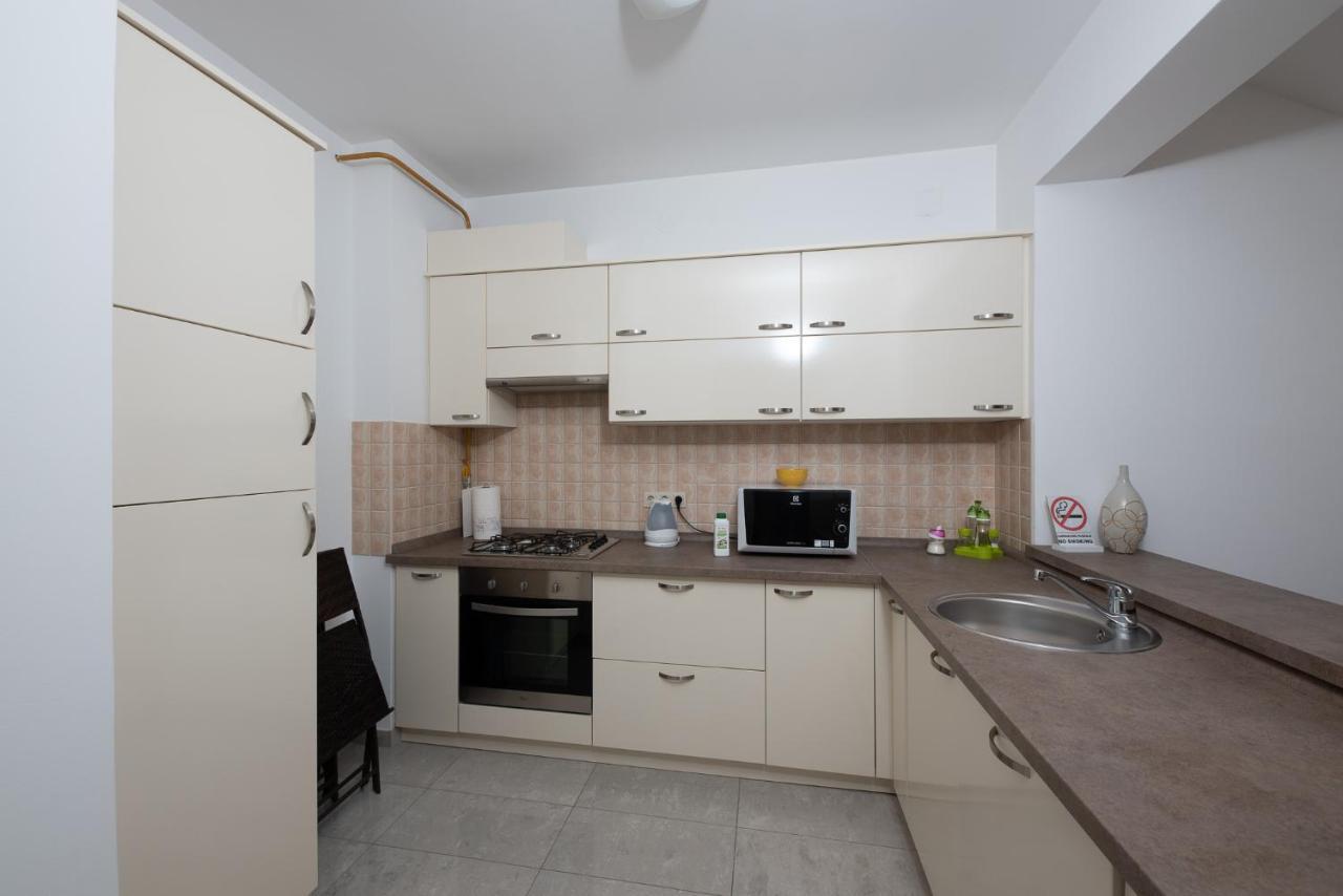 Apartmani Spoljar Zupanja Exterior photo