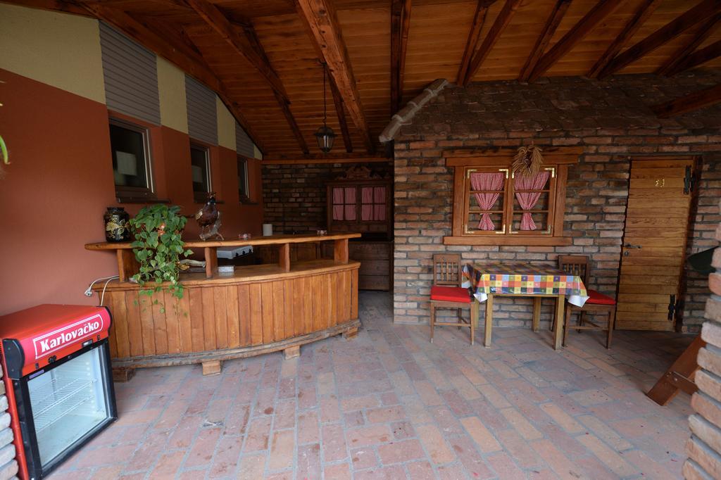 Apartmani Spoljar Zupanja Exterior photo